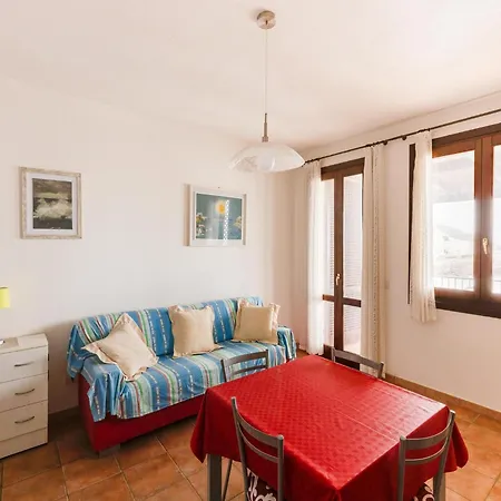 With Beachfront Terrace And Air Conditioning Daire