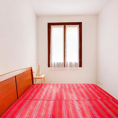 아파트 With Beachfront Terrace And Air Conditioning *