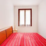 아파트 With Beachfront Terrace And Air Conditioning *